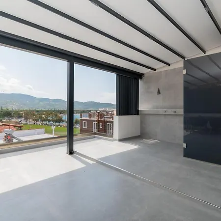 Sithoniars Luxury 2nd Floor Roofgarden With Unique Seaview *
